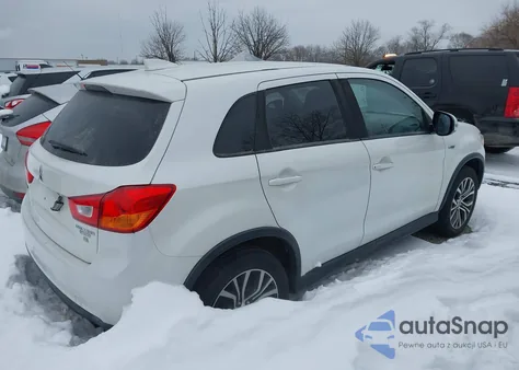 2017 Mitsubishi Outlander Sport 2.4 Se z USA, uszkodzony, nr VIN JA4AP3AW2HZ044622